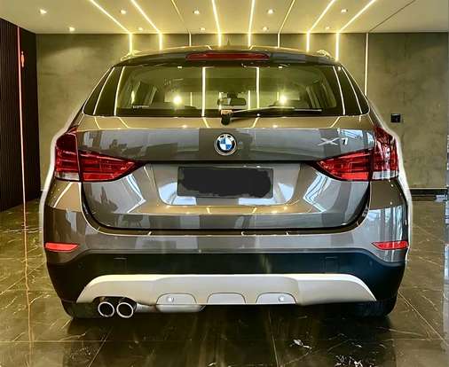 BMW-X1-2013
