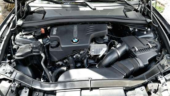 BMW-X1-2013