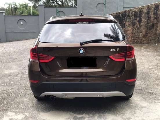 BMW-X1-2012