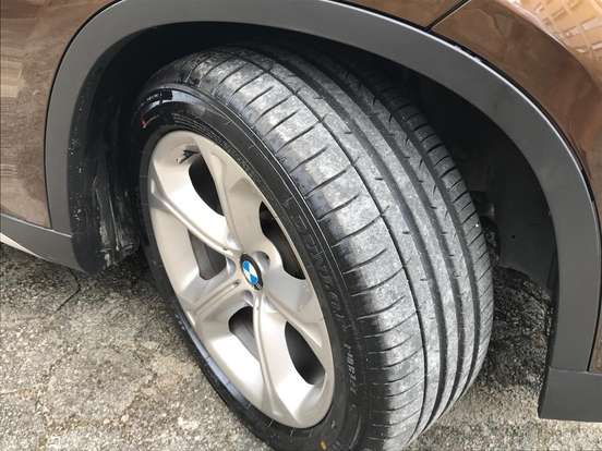 BMW-X1-2012