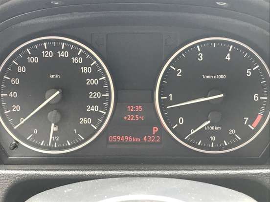 BMW-X1-2012