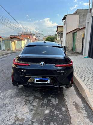 BMW-X4-2023