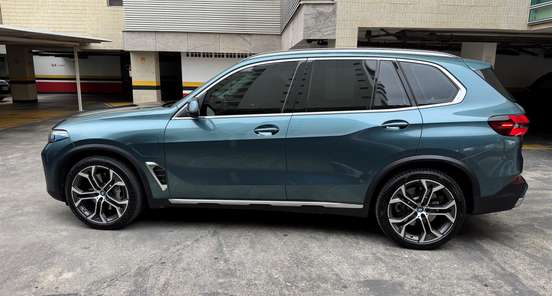 BMW-X5-3.0 I6 TURBO HÍBRIDO XDRIVE50E X-LINE AUTOMÁTICO BMW-X5-2024