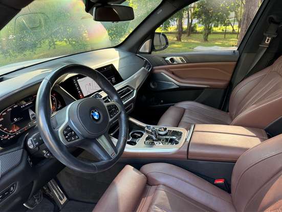 BMW-X5-2020