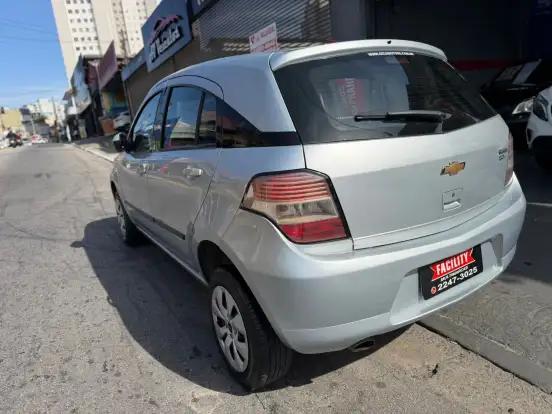 CHEVROLET-AGILE-2011