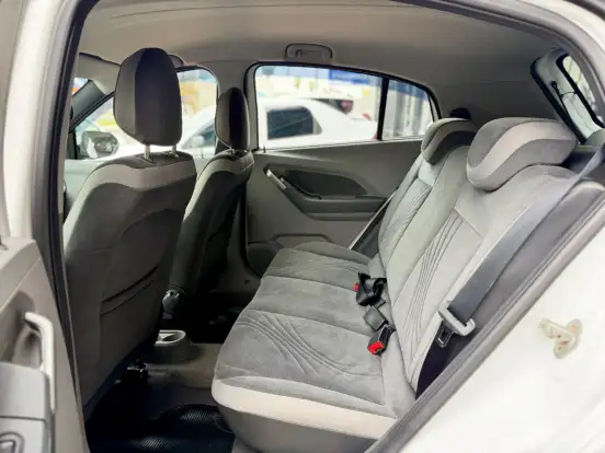 CHEVROLET-AGILE-2011