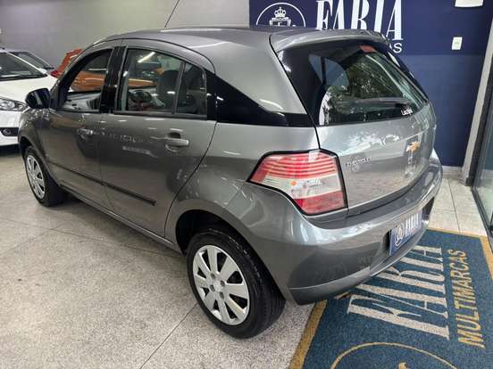 CHEVROLET-AGILE-2011