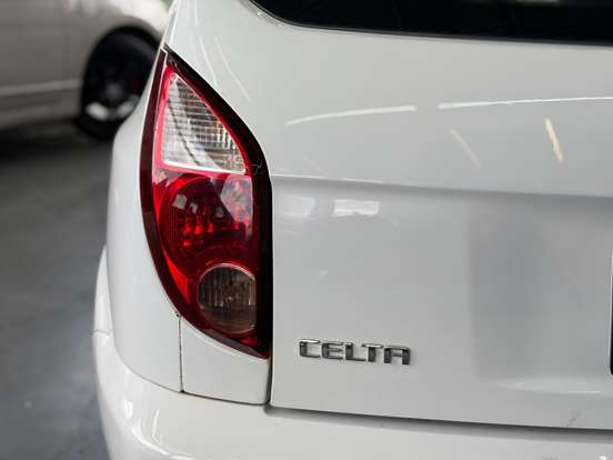 CHEVROLET-CELTA-2010