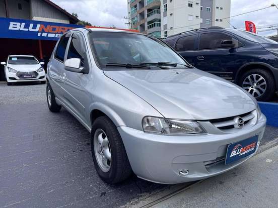 CHEVROLET-CELTA-1.4 MPFI ENERGY 8V GASOLINA 4P MANUAL CHEVROLET-CELTA-2004