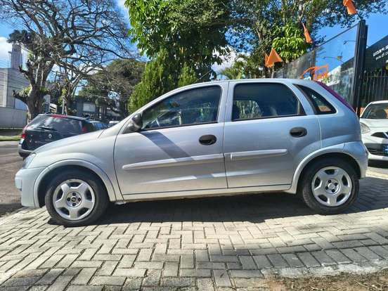 CHEVROLET-CORSA-2012