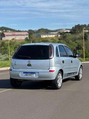 CHEVROLET-CORSA-2010
