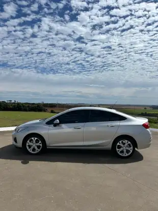 CHEVROLET-CRUZE-2019