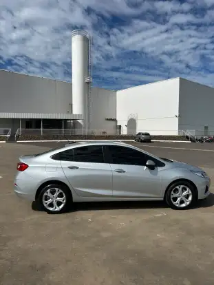 CHEVROLET-CRUZE-2019