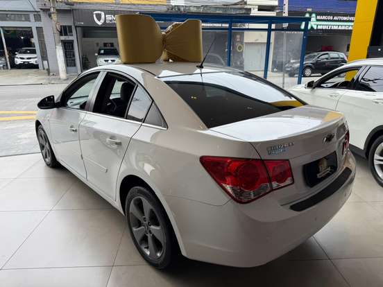 CHEVROLET-CRUZE-2013