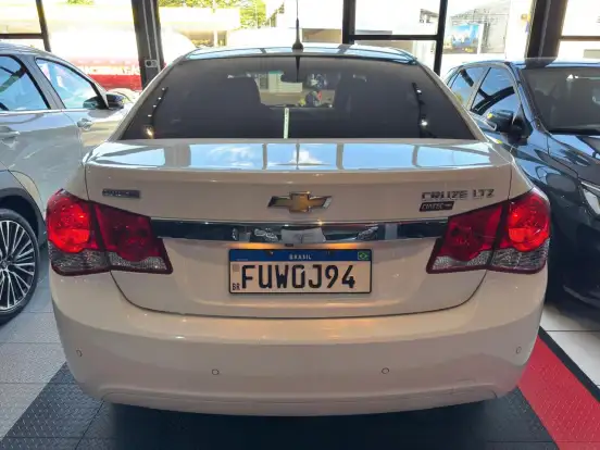 CHEVROLET-CRUZE-2014