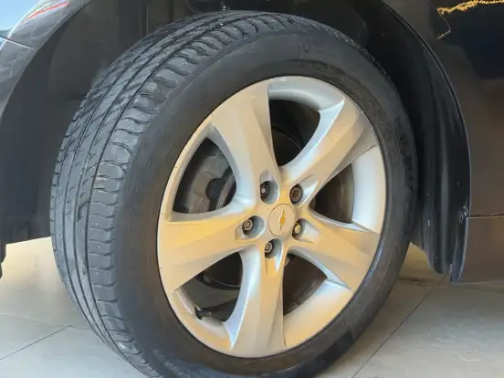 CHEVROLET-CRUZE-2014
