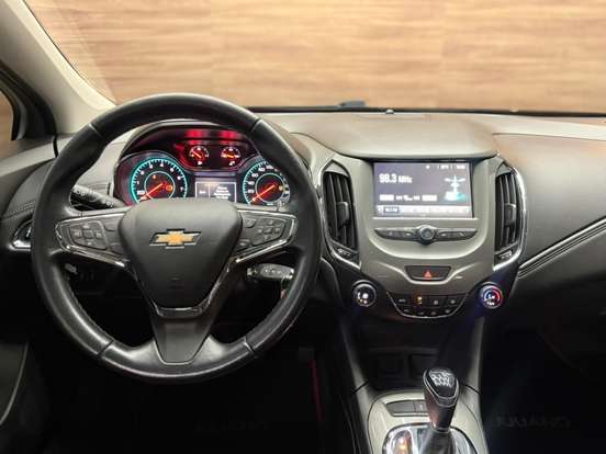 CHEVROLET-CRUZE-2019