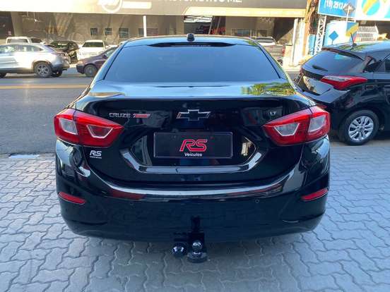 CHEVROLET-CRUZE-2018