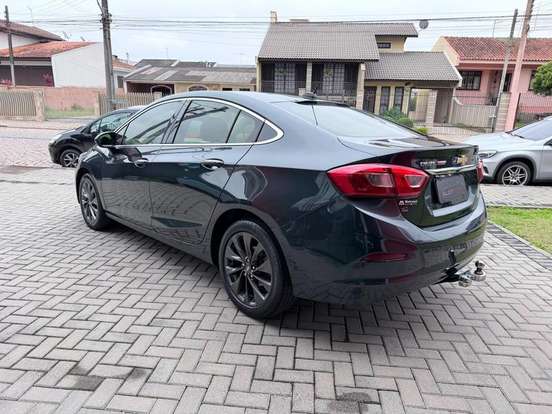CHEVROLET-CRUZE-2017