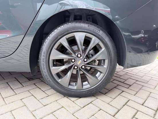 CHEVROLET-CRUZE-2017
