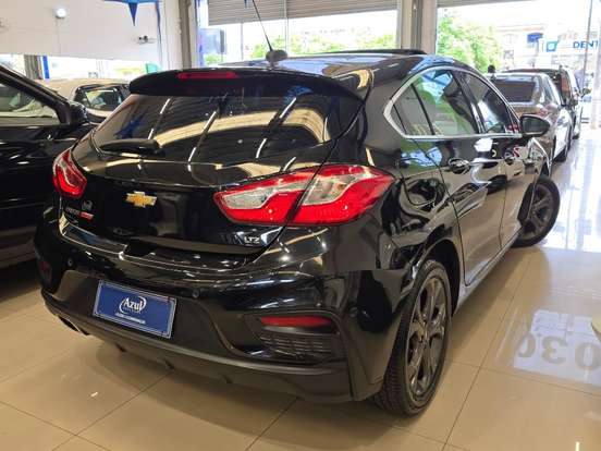 CHEVROLET-CRUZE-2017