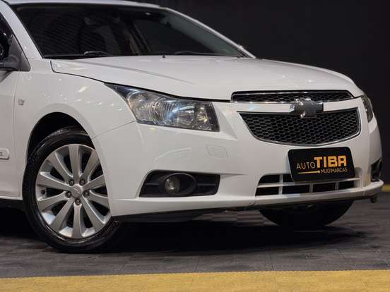 CHEVROLET-CRUZE-2013