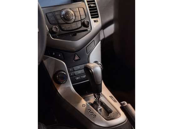 CHEVROLET-CRUZE-2013