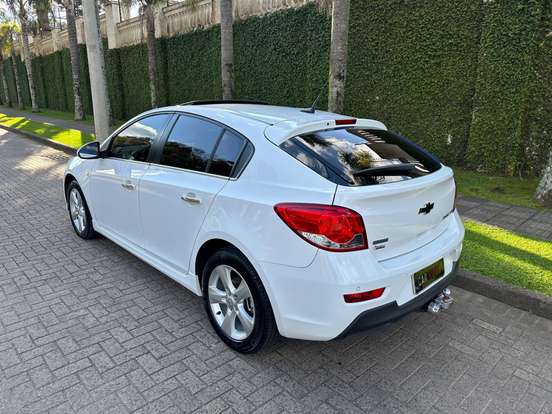 CHEVROLET-CRUZE-2013