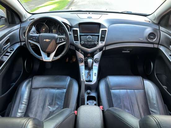 CHEVROLET-CRUZE-2013