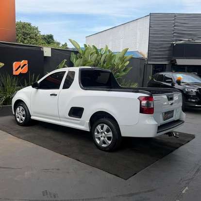 CHEVROLET-MONTANA-2018