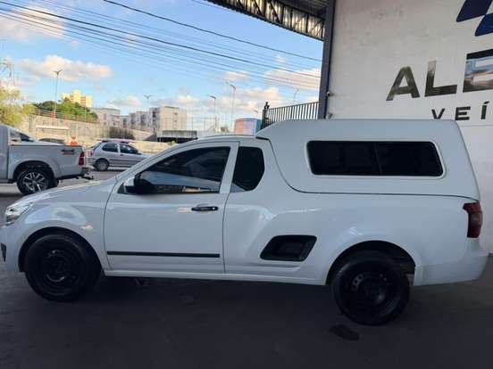 CHEVROLET-MONTANA-2014