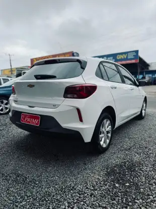 CHEVROLET-ONIX-2021