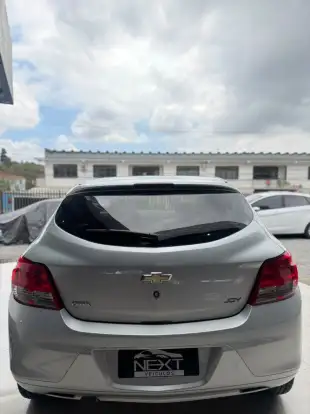 CHEVROLET-ONIX-2017