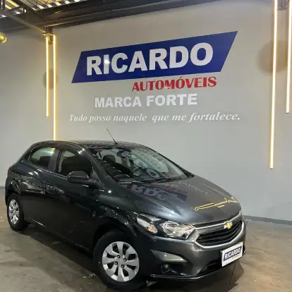 CHEVROLET-ONIX-2016