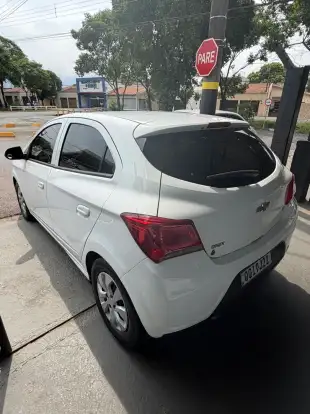 CHEVROLET-ONIX-1.0 MPFI LT 8V FLEX 4P MANUAL CHEVROLET-ONIX-2019
