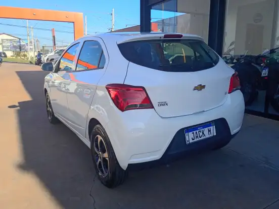 CHEVROLET-ONIX-1.0 MPFI LT 8V FLEX 4P MANUAL CHEVROLET-ONIX-2018