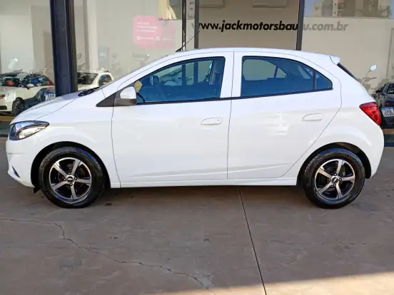 CHEVROLET-ONIX-1.0 MPFI LT 8V FLEX 4P MANUAL CHEVROLET-ONIX-2018