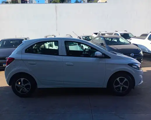 CHEVROLET-ONIX-2018