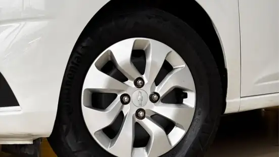 CHEVROLET-ONIX-2017