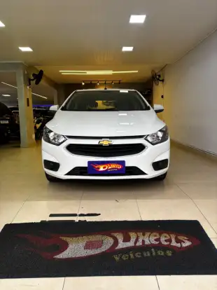 CHEVROLET-ONIX-2017