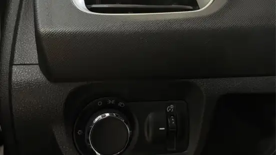 CHEVROLET-ONIX-2017