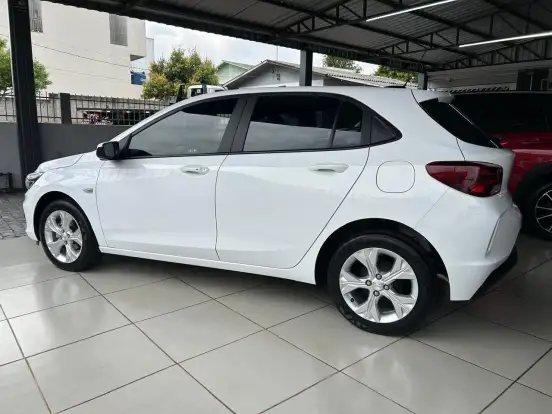 CHEVROLET-ONIX-2024