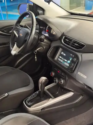 CHEVROLET-ONIX-2018