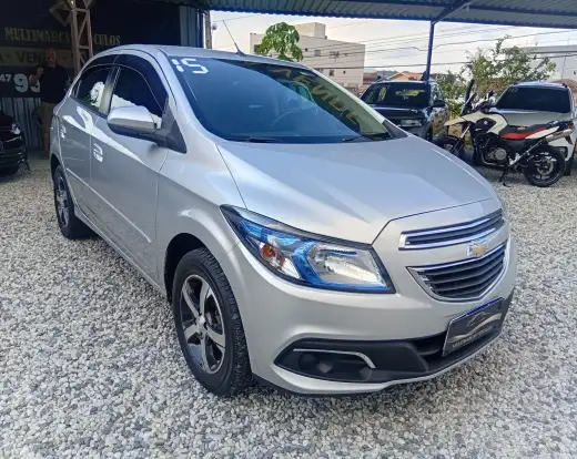 CHEVROLET-ONIX-2014