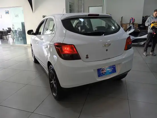 CHEVROLET-ONIX-1.4 MPFI LT 8V FLEX 4P MANUAL CHEVROLET-ONIX-2014