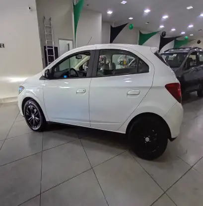 CHEVROLET-ONIX-2014