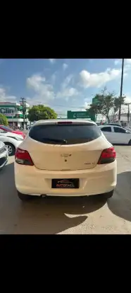 CHEVROLET-ONIX-2016