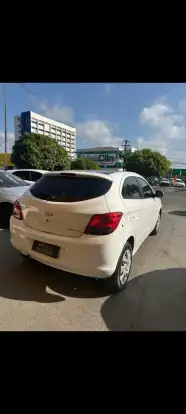 CHEVROLET-ONIX-2016