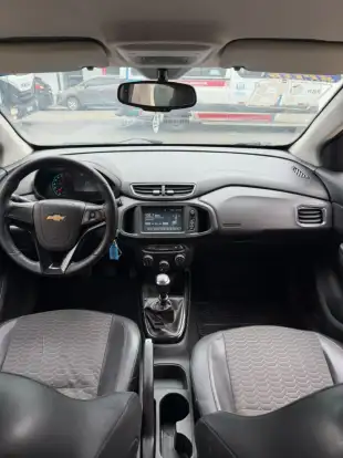 CHEVROLET-ONIX-2017