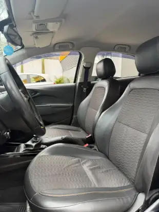 CHEVROLET-ONIX-2017